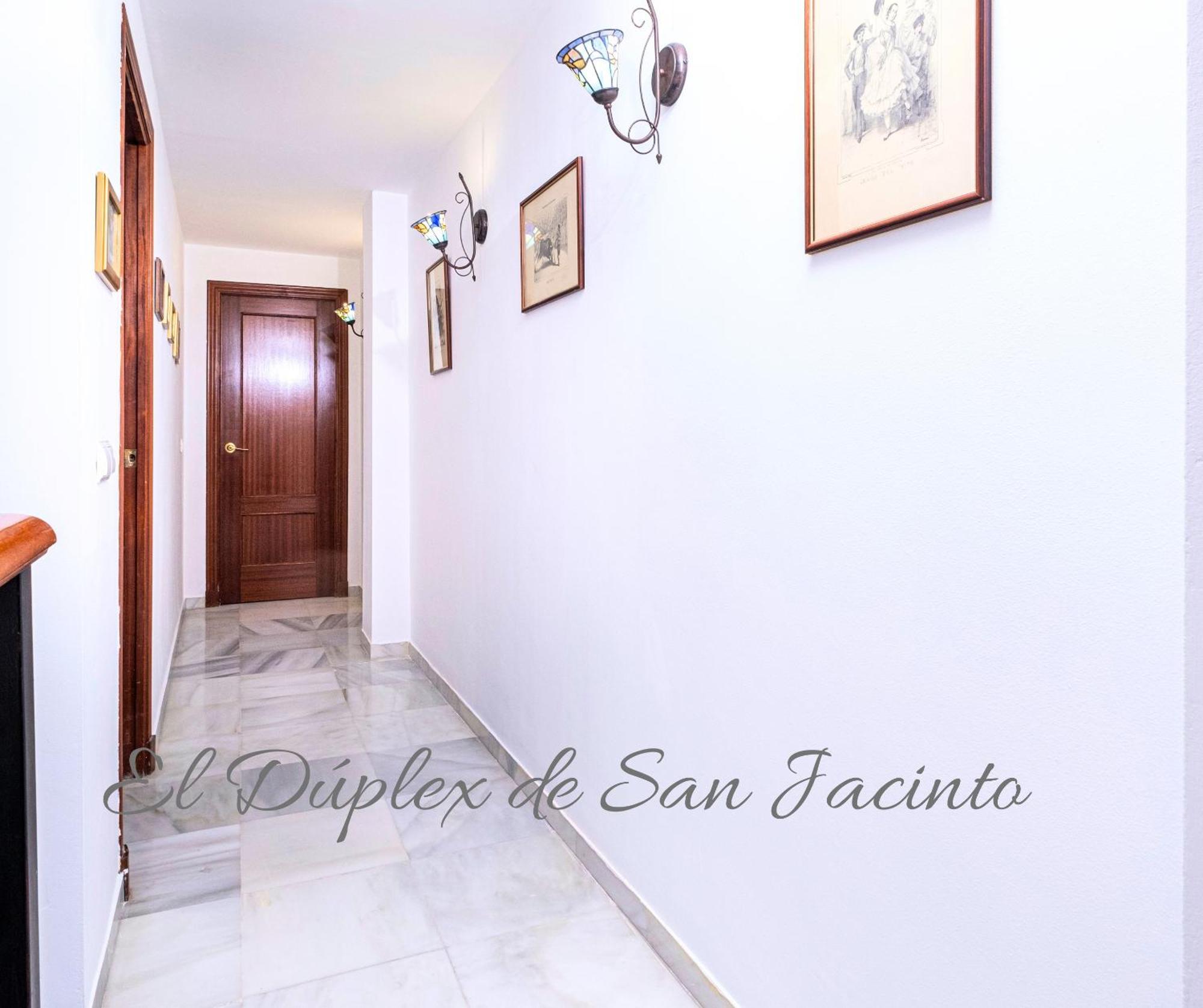 El Duplex De San Jacinto Apartment Севиля Екстериор снимка