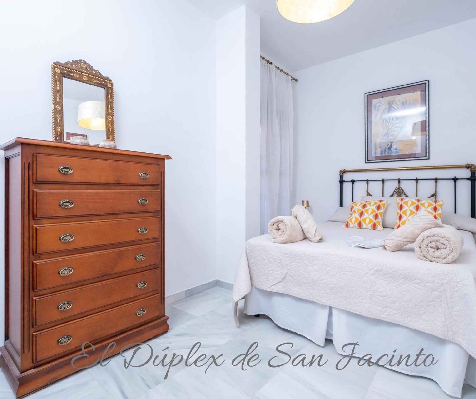 El Duplex De San Jacinto Apartment Севиля Екстериор снимка